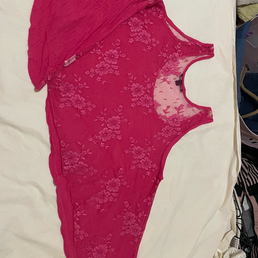bebe Sheer Floral Lace Camisole Tank Top - Fuchsia Pink Size P/S